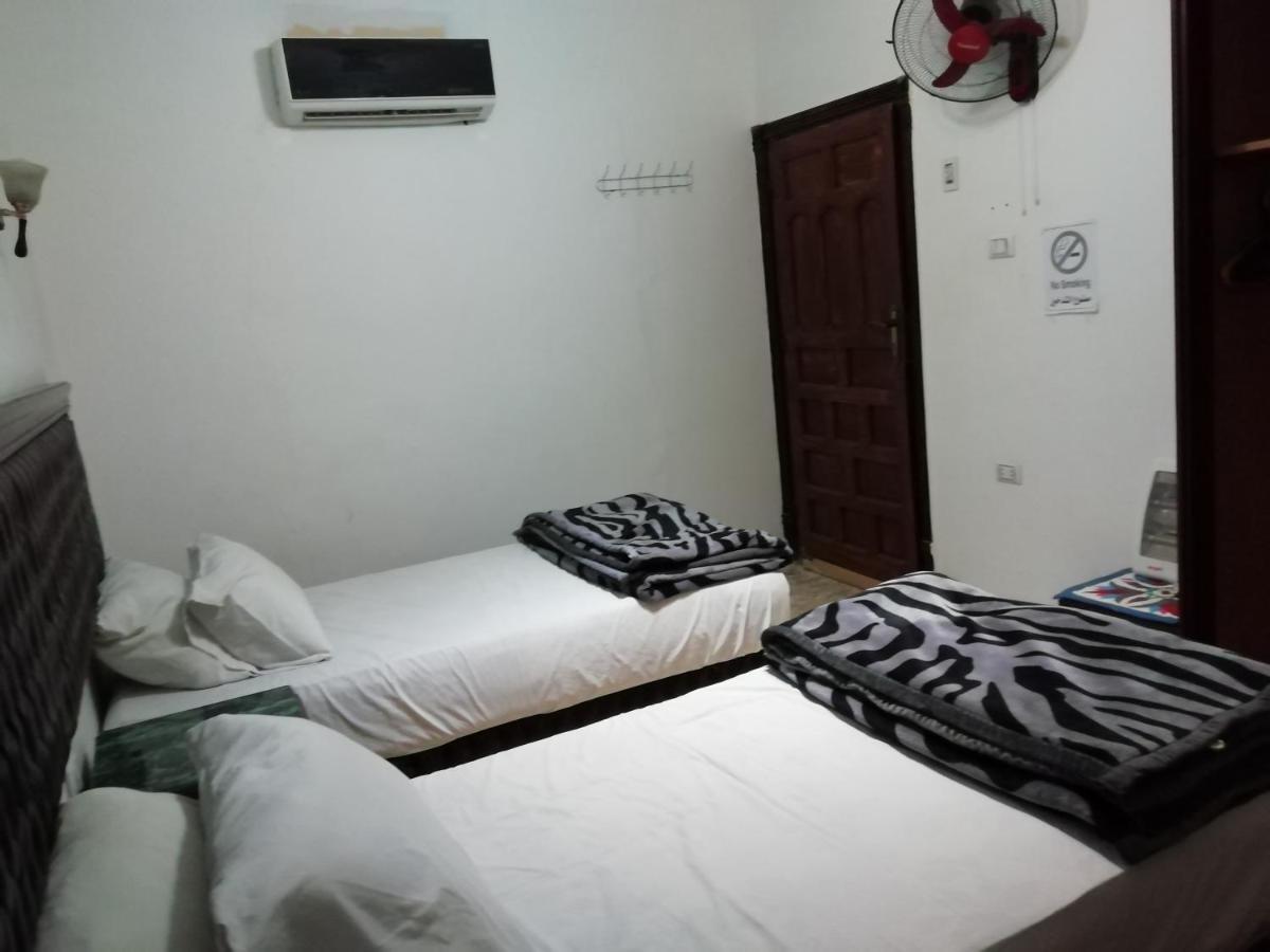 Pyramids Loft Homestay Kafrat al Jabal Luaran gambar